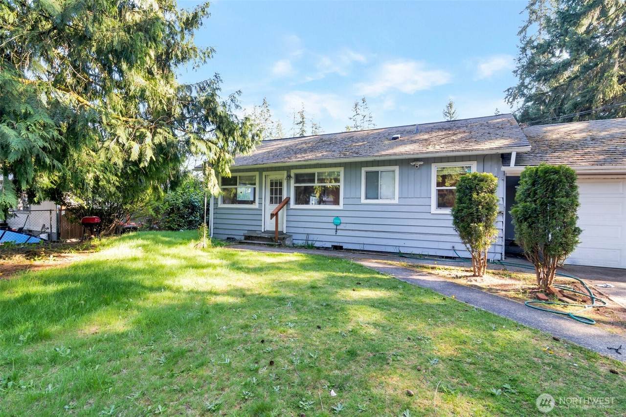 12217 4th Drive - Photo 1