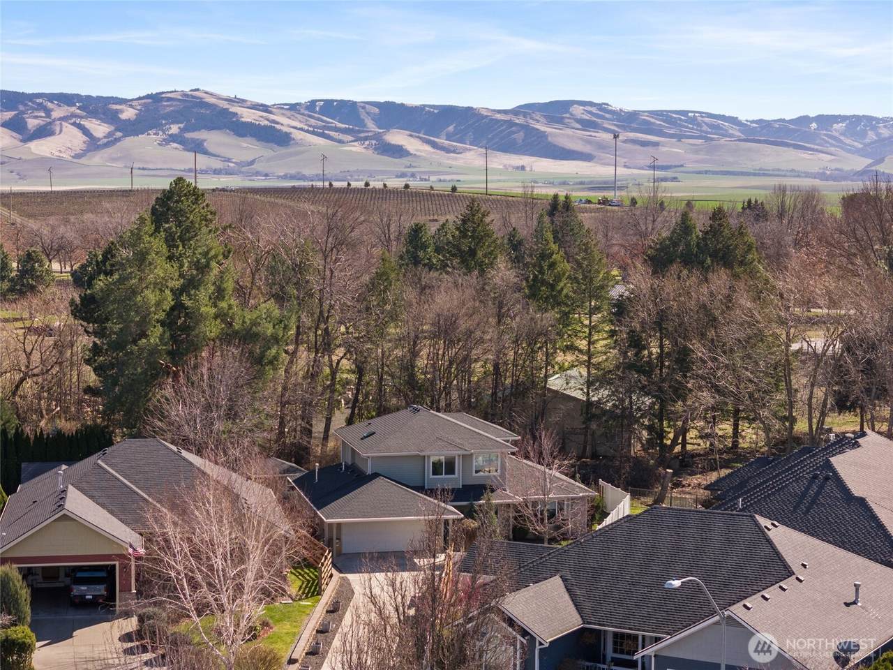 1847 Woodmere Loop - Photo 1