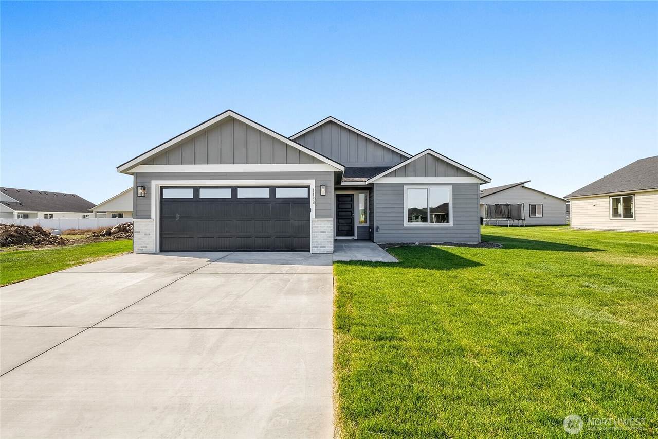 1138 8th Avenue - Photo 1