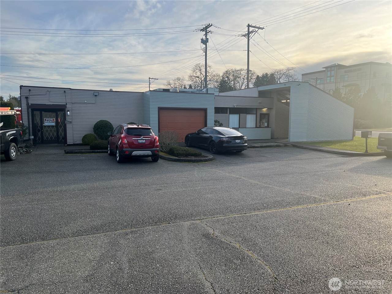 7521 Bridgeport Way - Photo 1