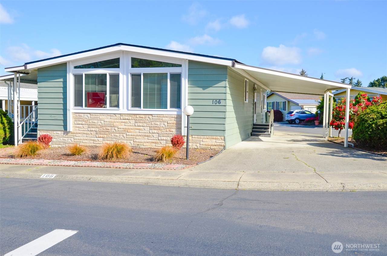 11436 208th Street - Photo 1
