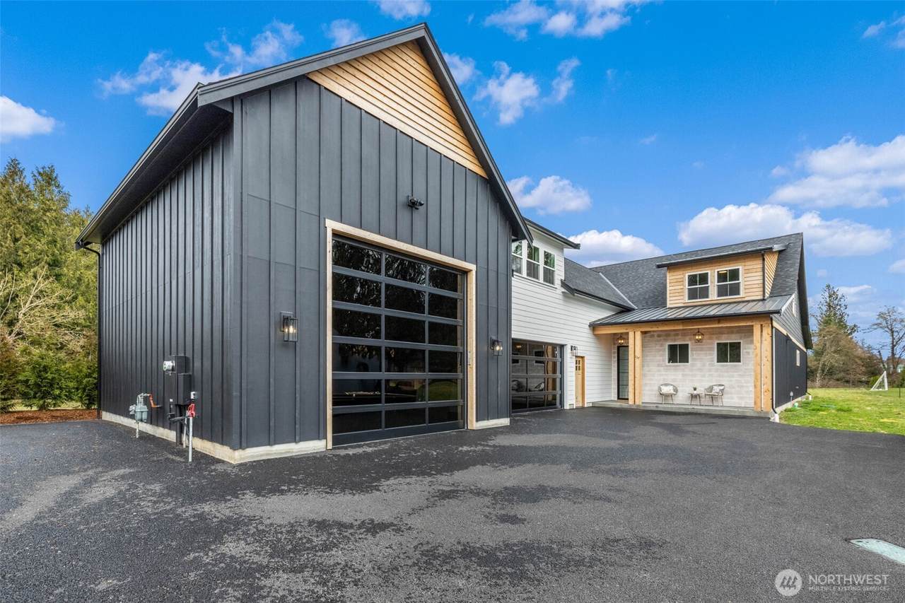 137 Cedar Drive - Photo 1