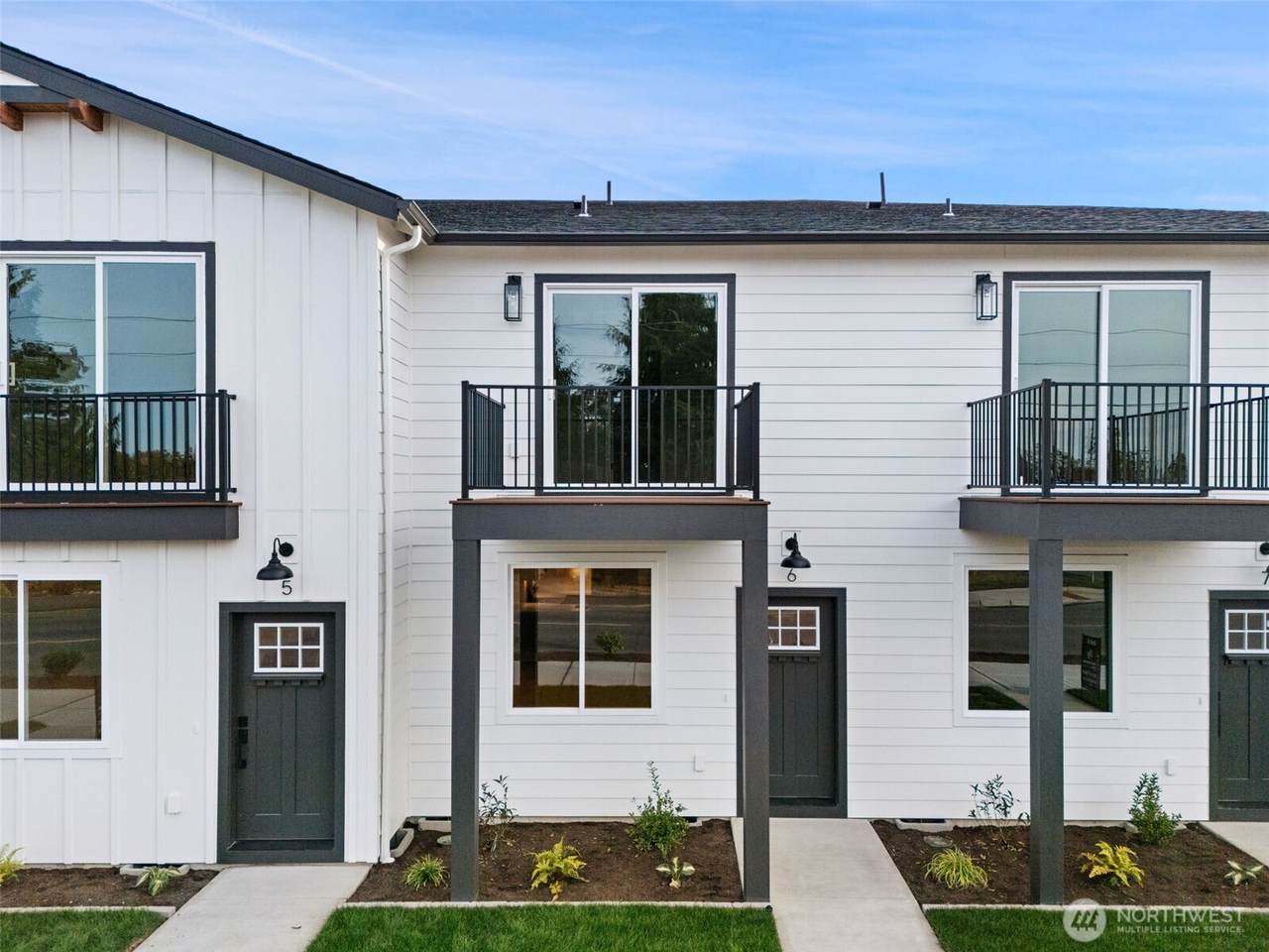 669 Hendrickson - Photo 1