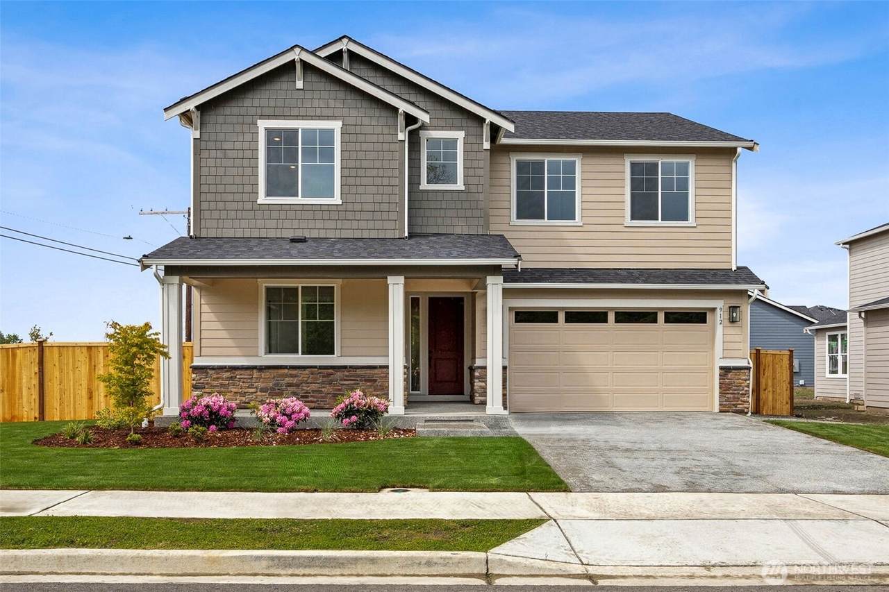 912 Lucas Avenue - Photo 1