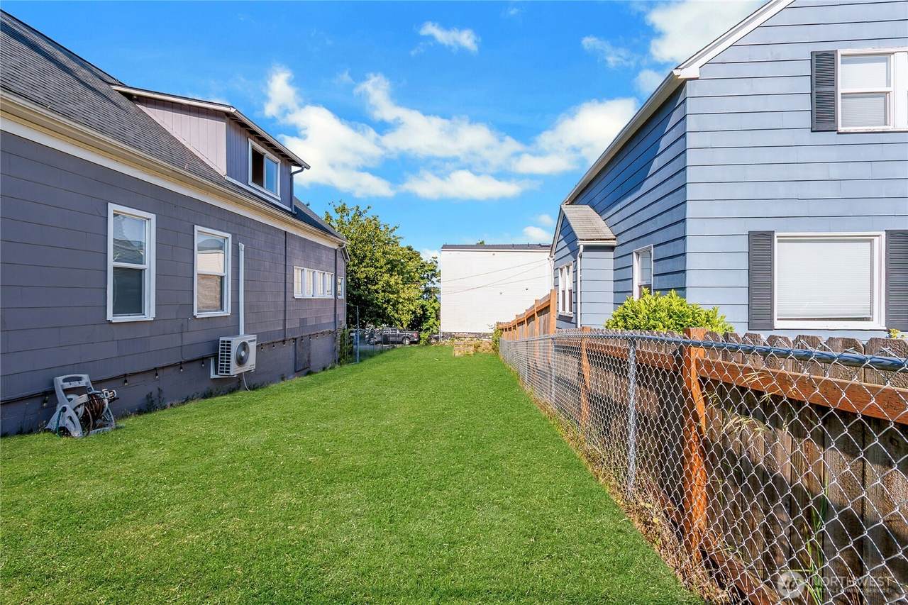 2531 G Street - Photo 1