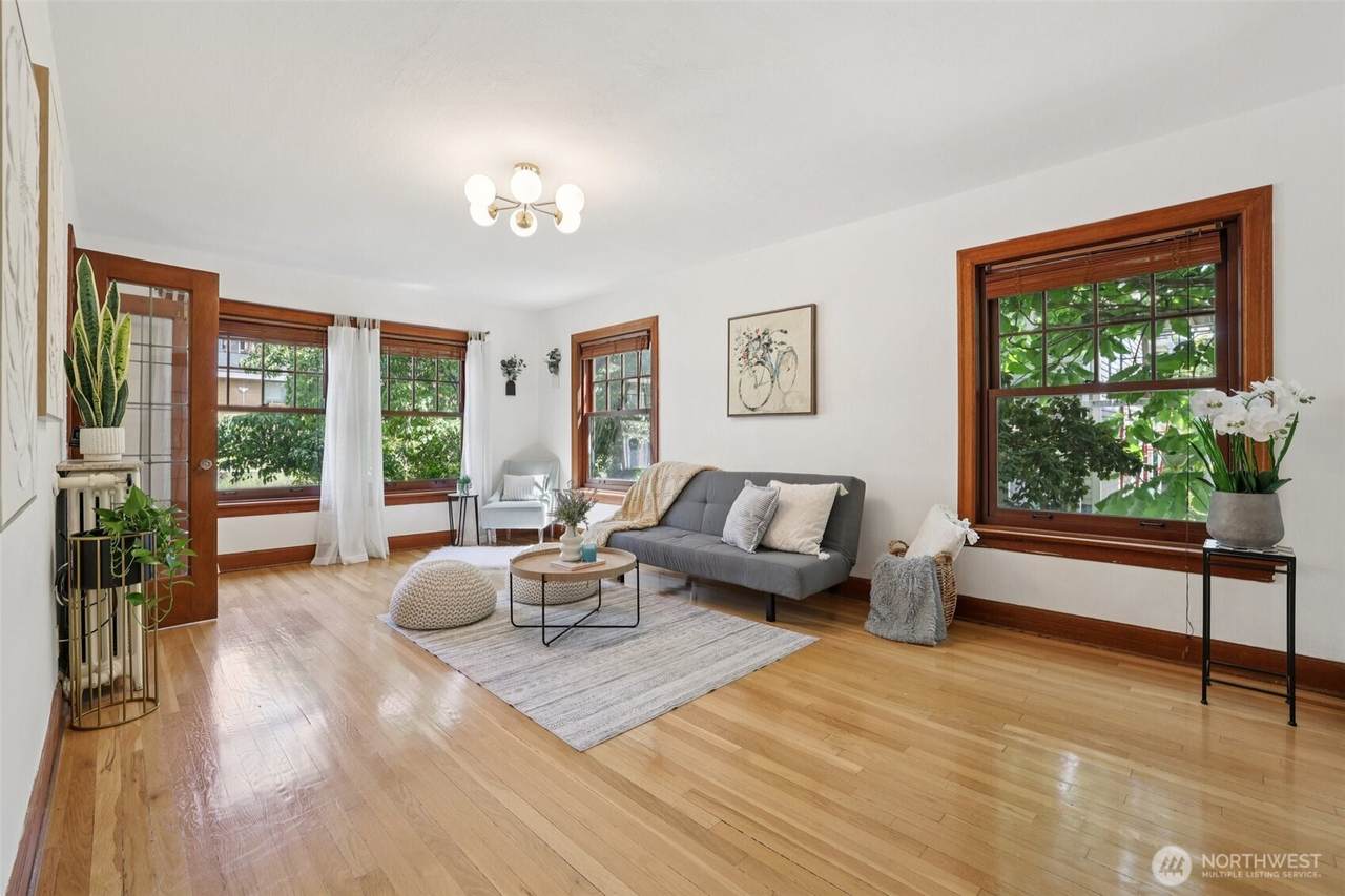 408 Bellevue Avenue - Photo 1