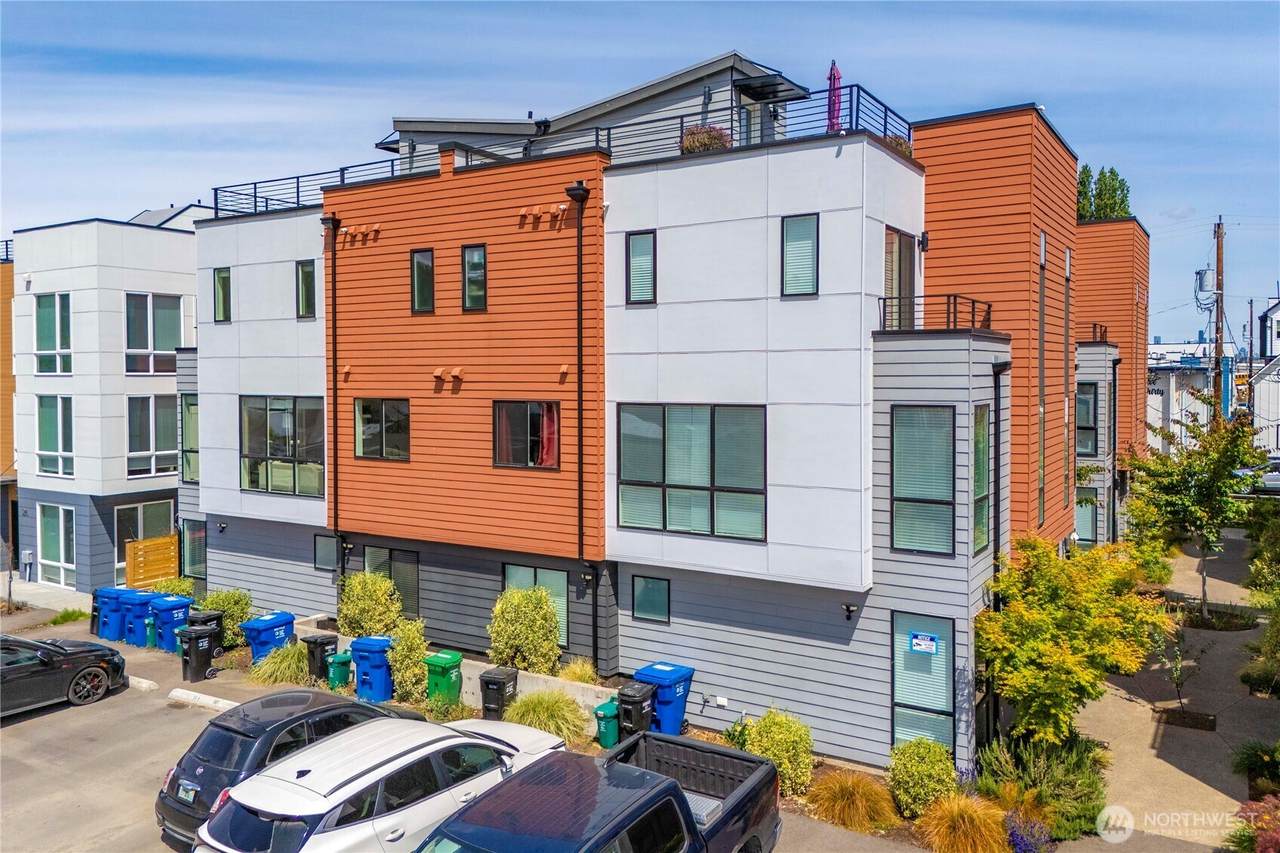 533 Coverdale Street - Photo 1