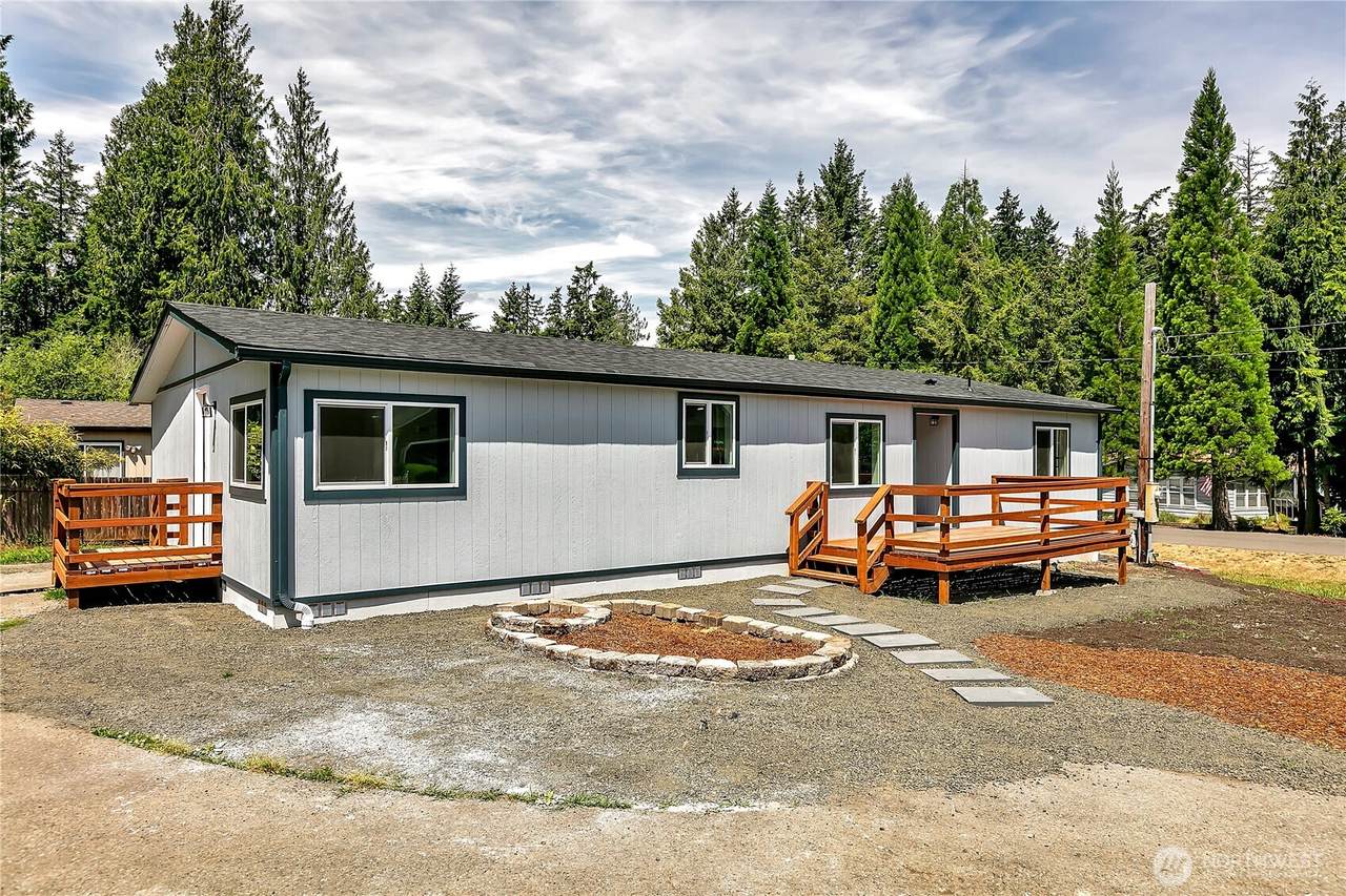 9641 Mariner Drive - Photo 1
