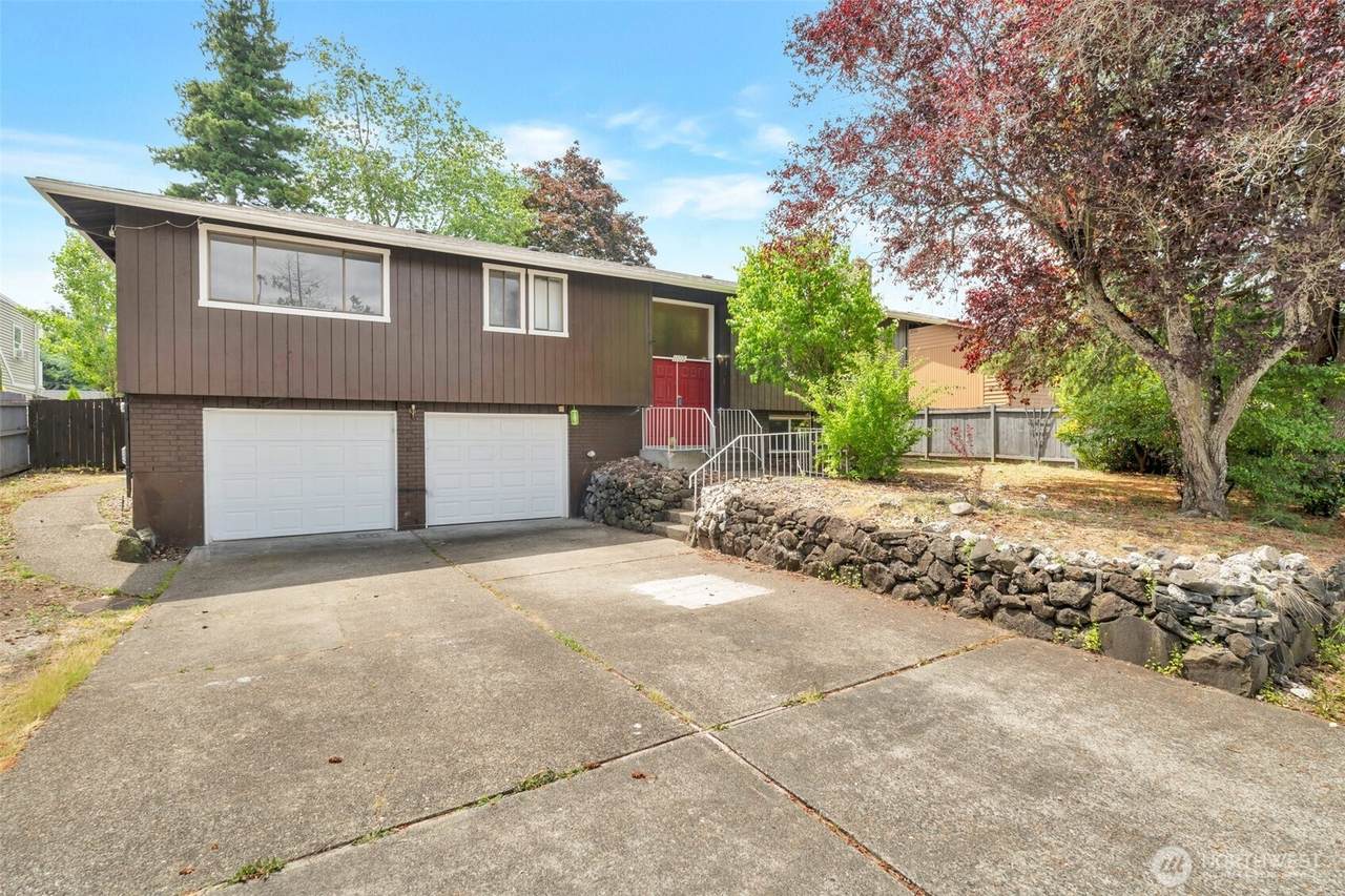 1102 Tule Lake Rd S - Photo 1