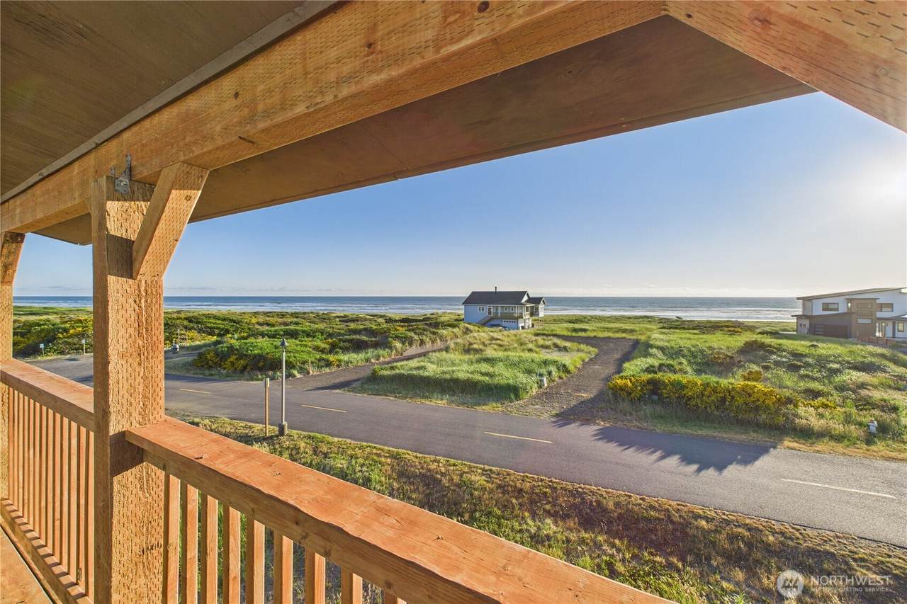 612 Dune Crest Loop - Photo 1