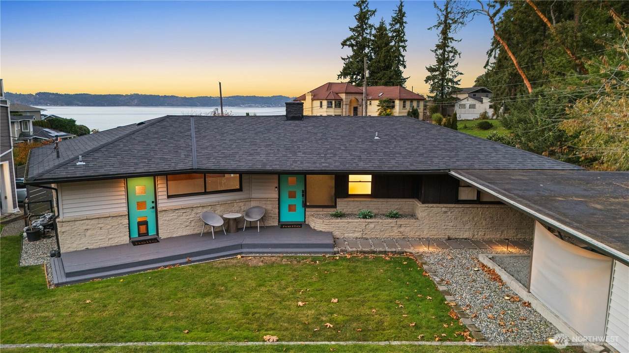 8632 East Side Drive - Photo 1