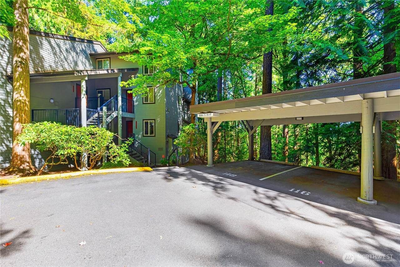 8217 145 Court - Photo 1