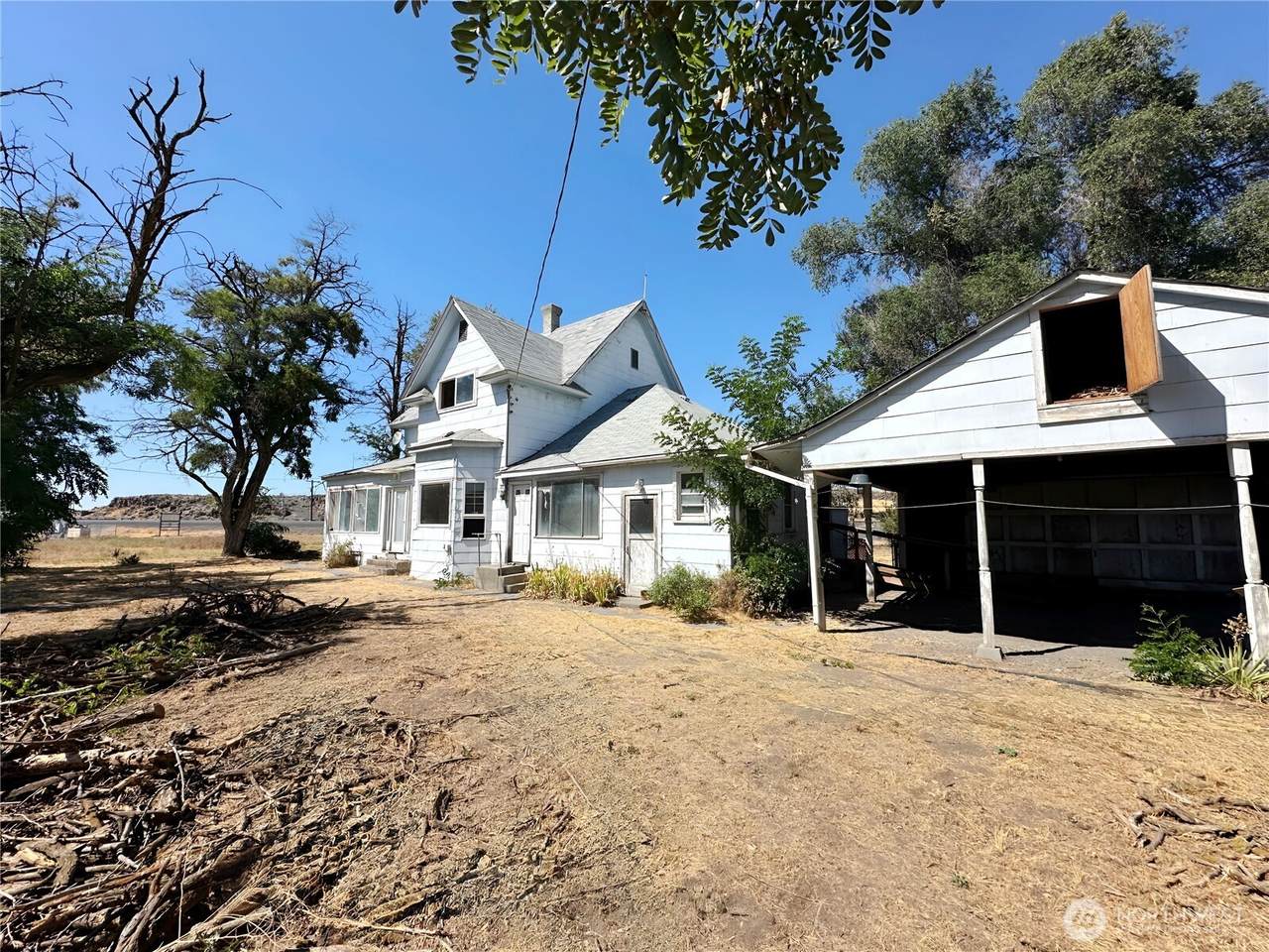 306 2nd Avenue - Photo 1