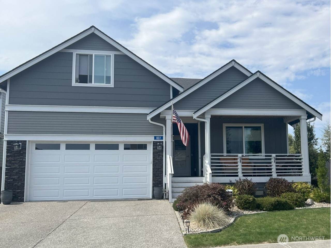 837 Brighton Court - Photo 1