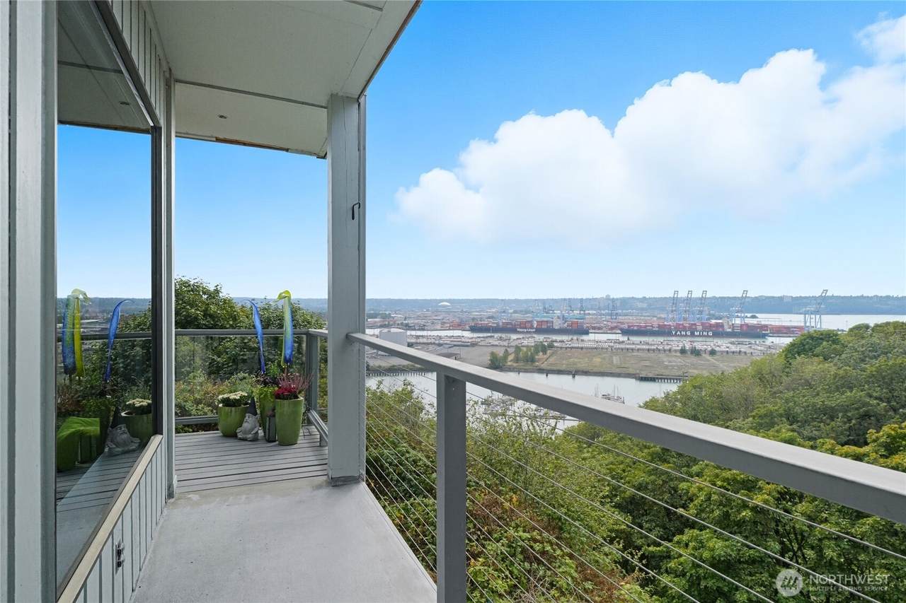 1140 Browns Point Boulevard - Photo 1