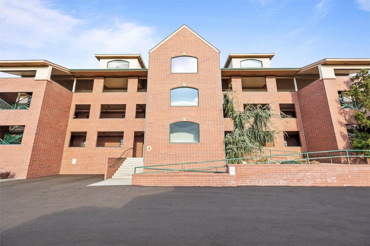 300 Columbia Point Drive - Photo 1