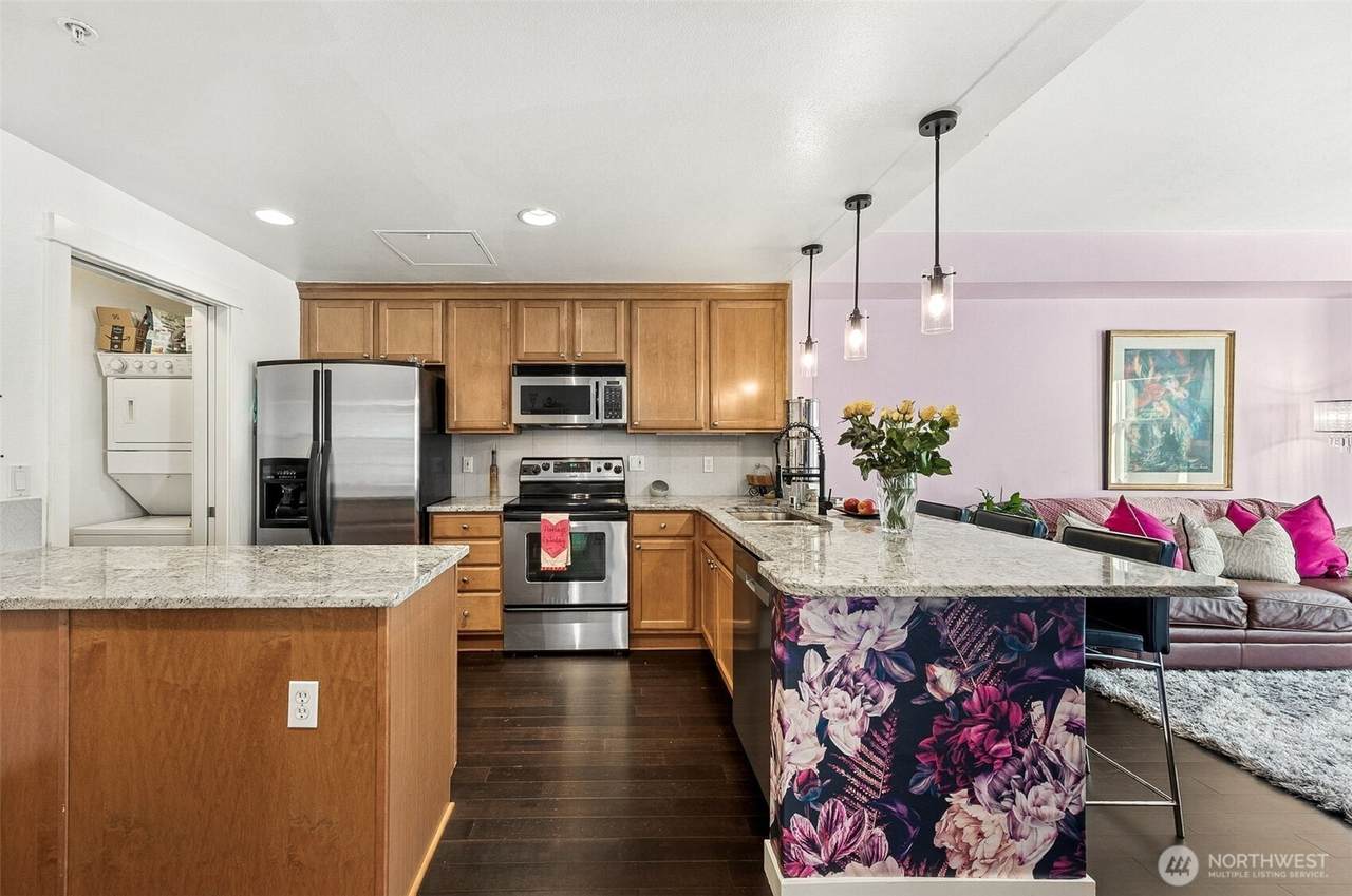 55 Williams Avenue - Photo 1