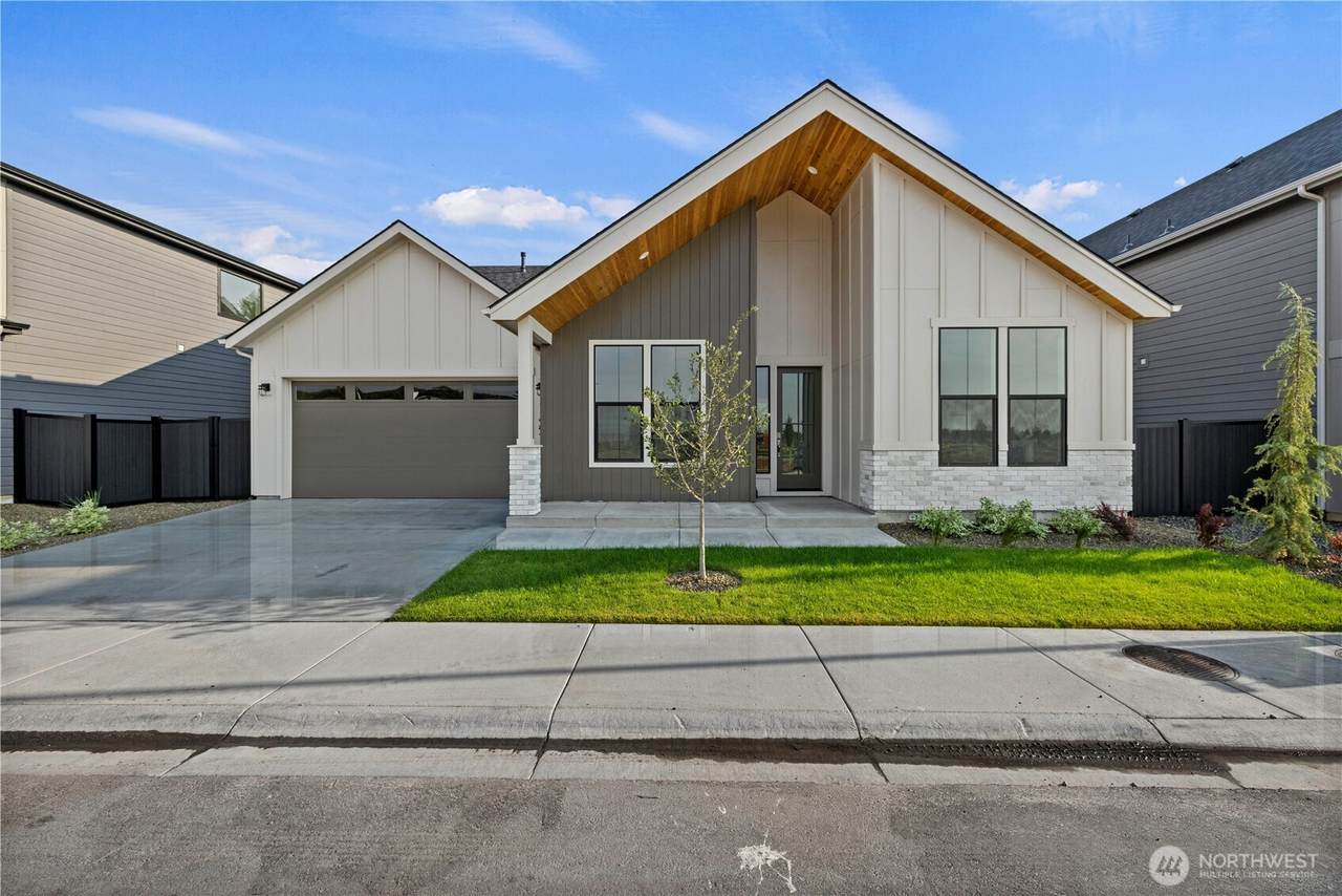 16401 30th Avenue - Photo 1