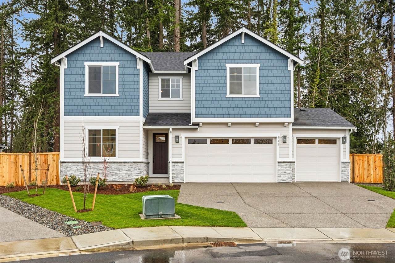 2207 Oak Court - Photo 1
