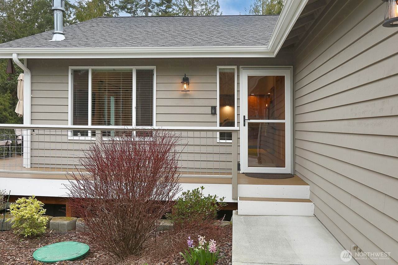 2903 Hi Crest Road - Photo 1