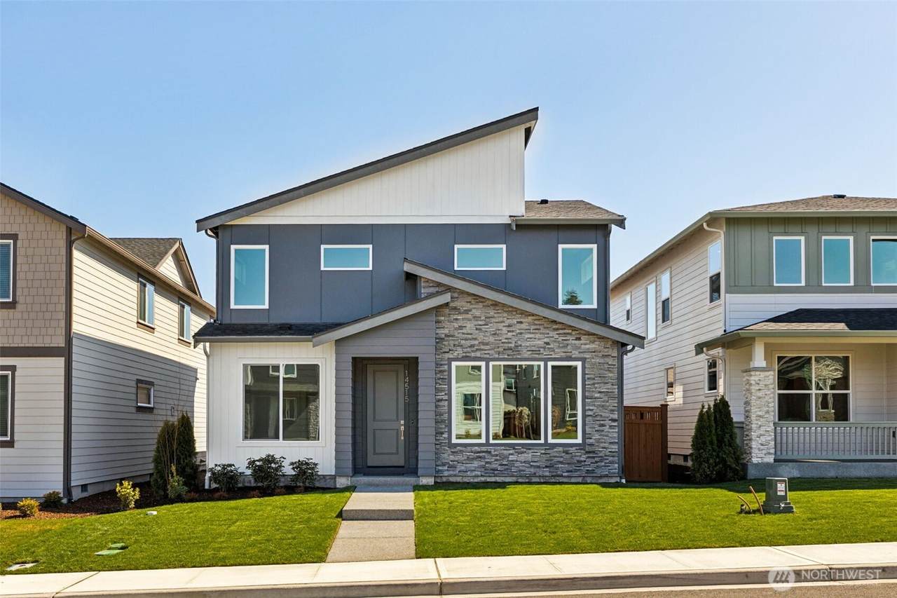 14515 204th Avenue - Photo 1