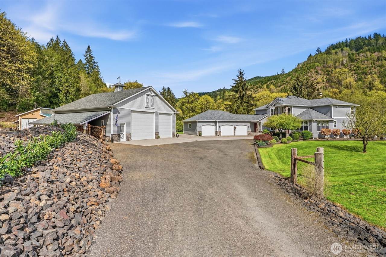 480 Apple Creek Rd - Photo 1