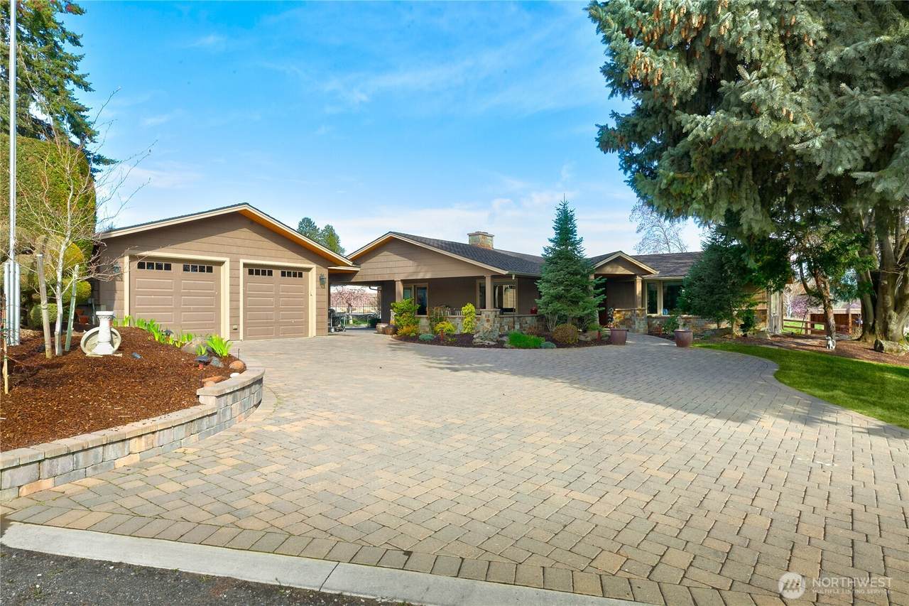 160 Horseshoe Lane - Photo 1