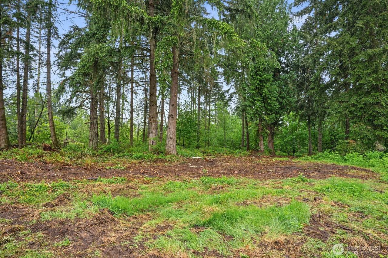 922 322nd Street Ct - Photo 1
