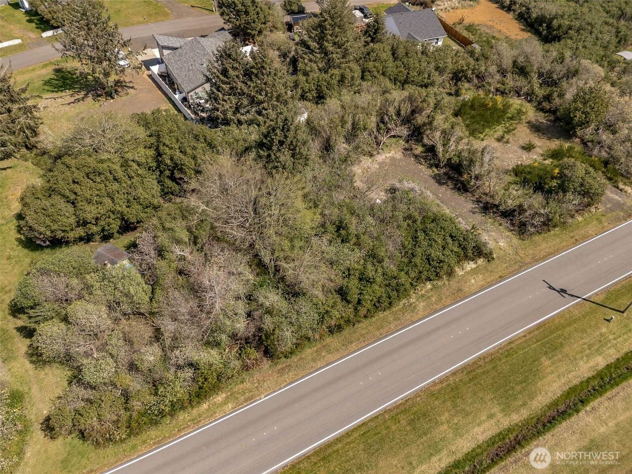 148 Marine View Drive - Photo 1