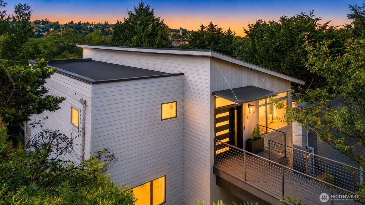 311 34th Avenue - Photo 1