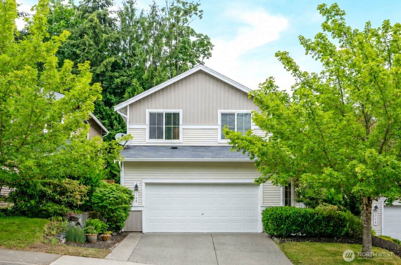 784 Ebbets Drive - Photo 1
