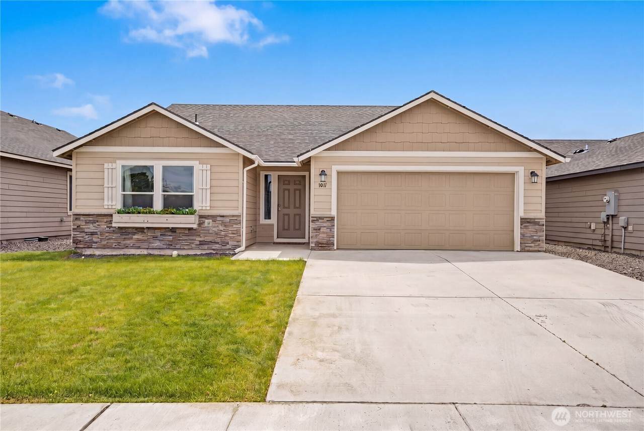 1011 Aspen Road - Photo 1