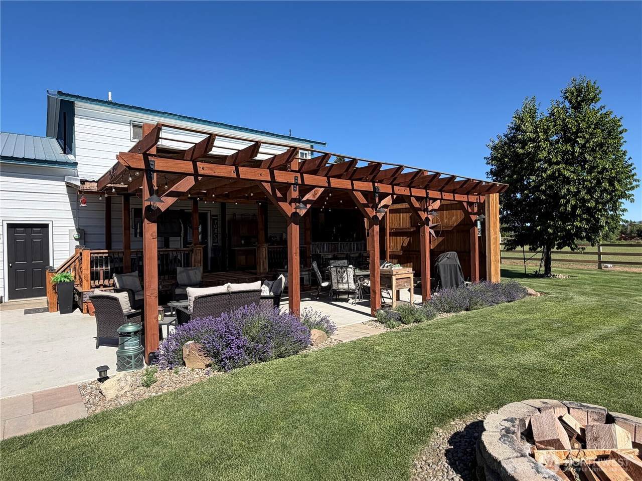 2310 Umptanum Road - Photo 1