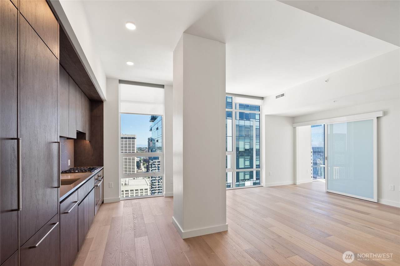 121 Stewart Street - Photo 1