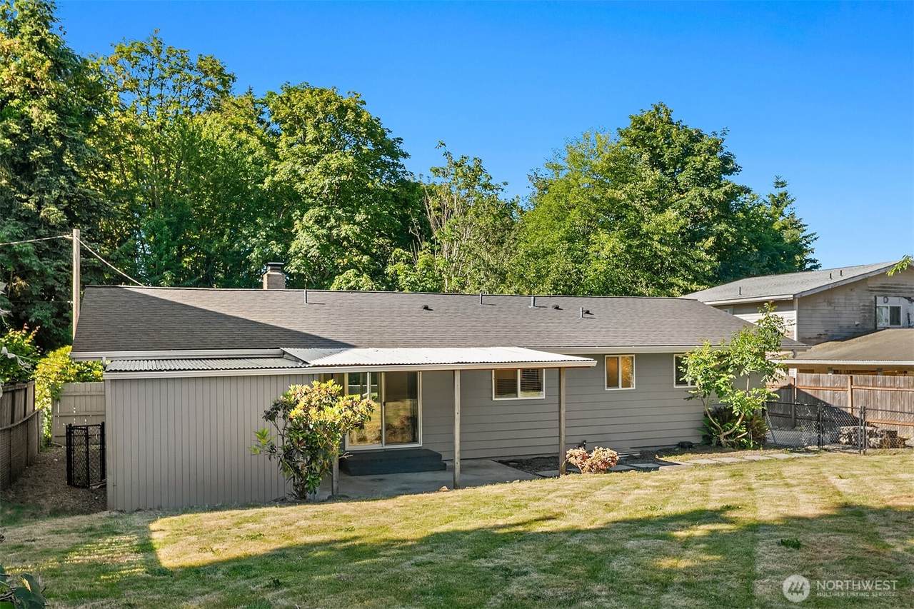4910 7th Street - Photo 1