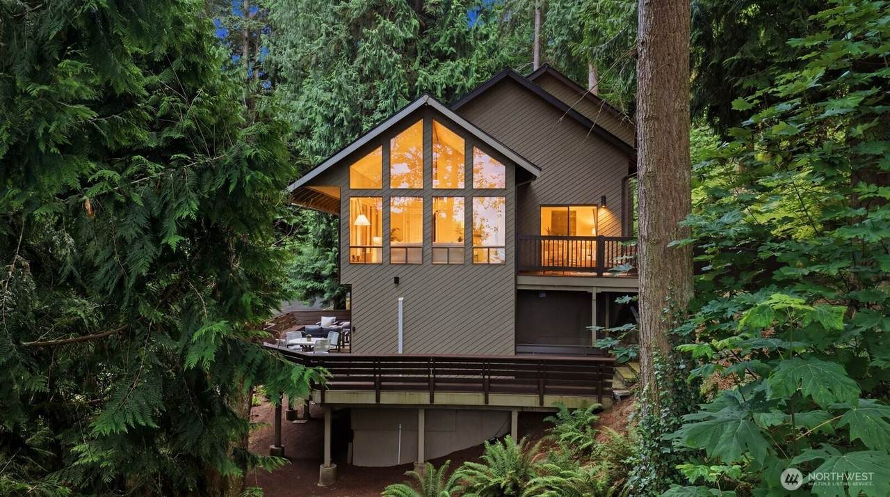 16216 Meadowdale Road - Photo 1