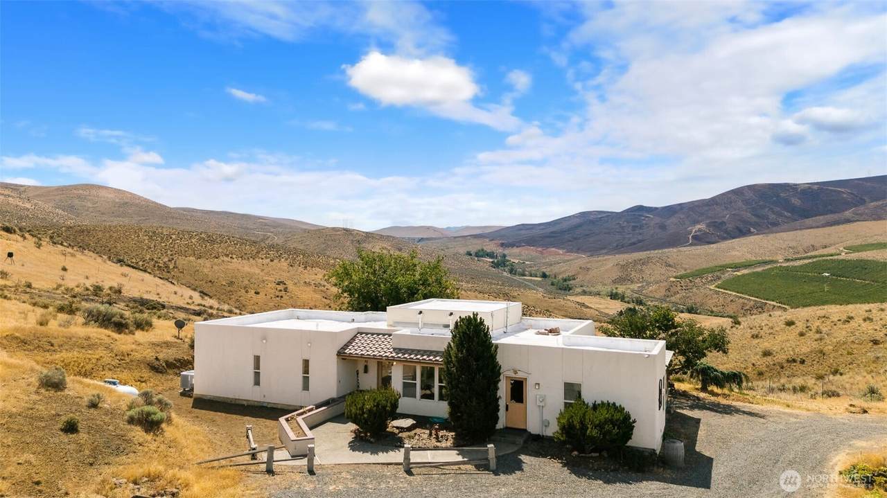 723 Burbank Creek Road - Photo 1
