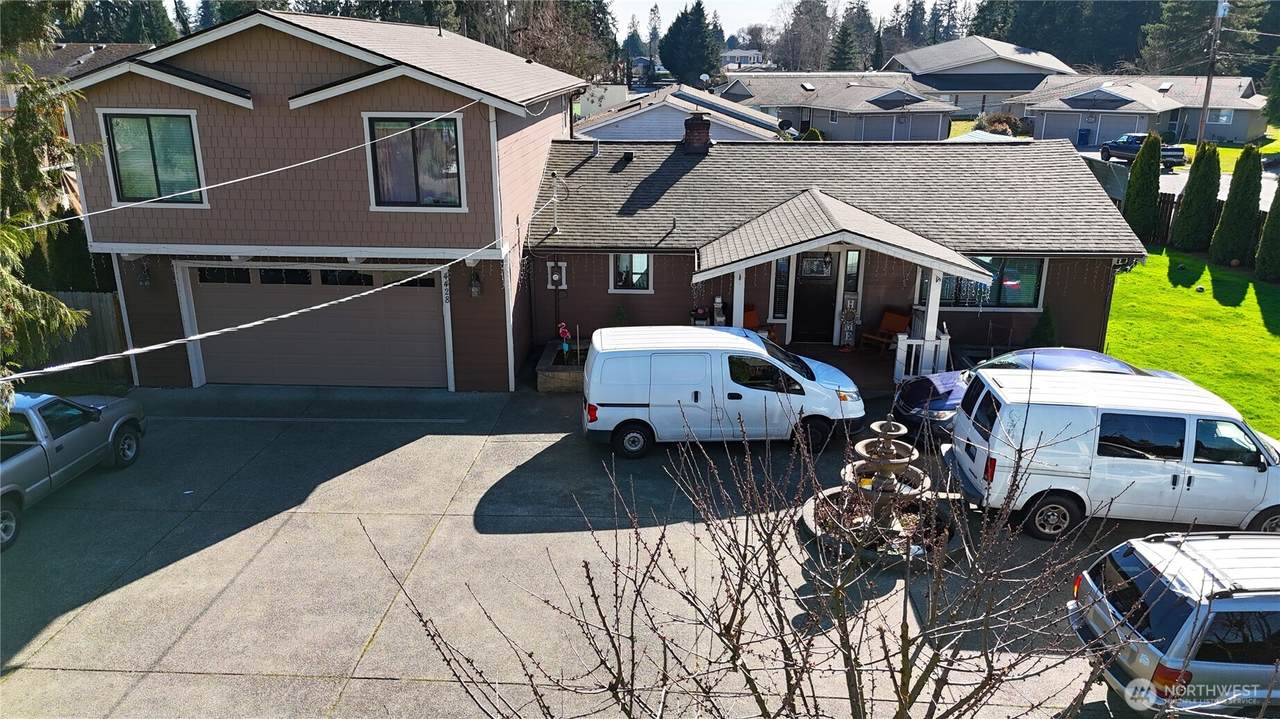 4428 92nd Street - Photo 1