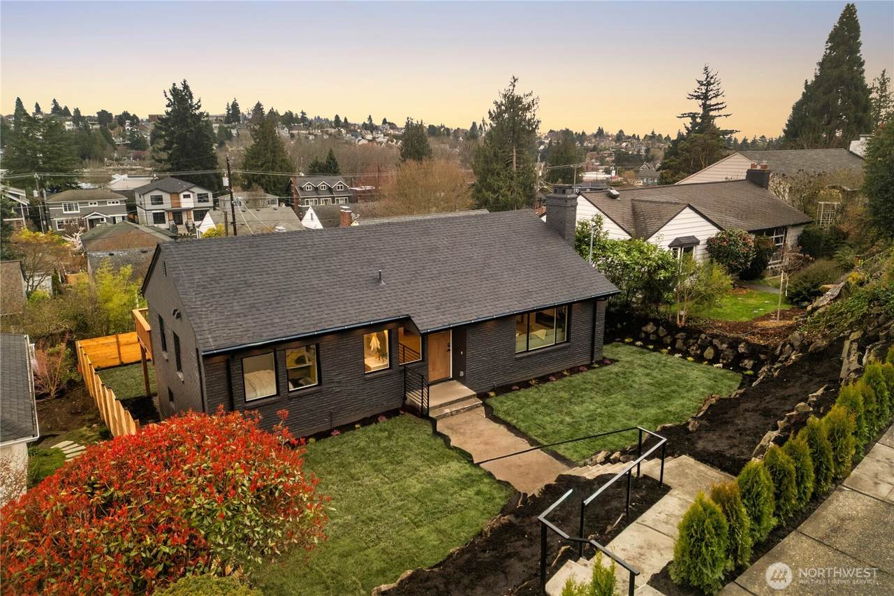 2518 36th Avenue - Photo 1