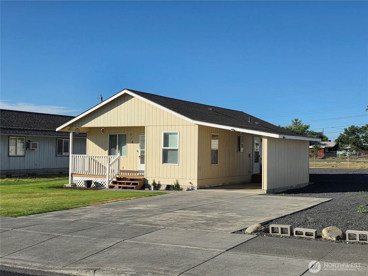 714 Michael Street - Photo 1