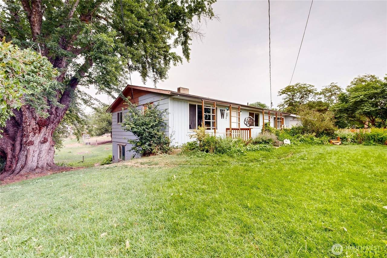 956 Brickner Road - Photo 1