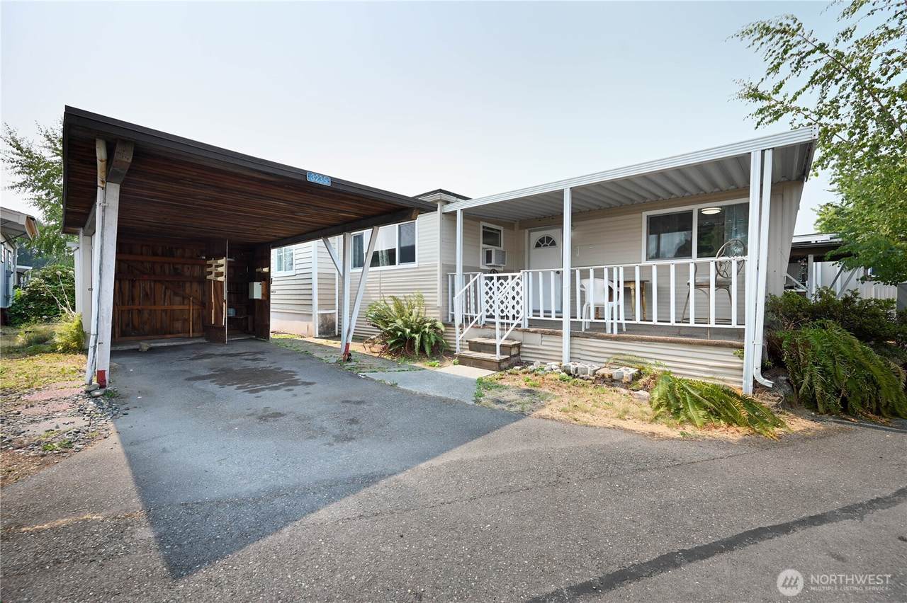 3235 182nd Street - Photo 1