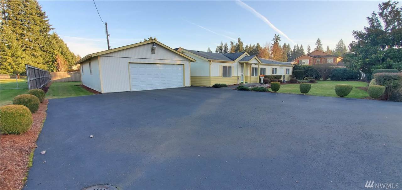 9919 152nd Ave - Photo 1