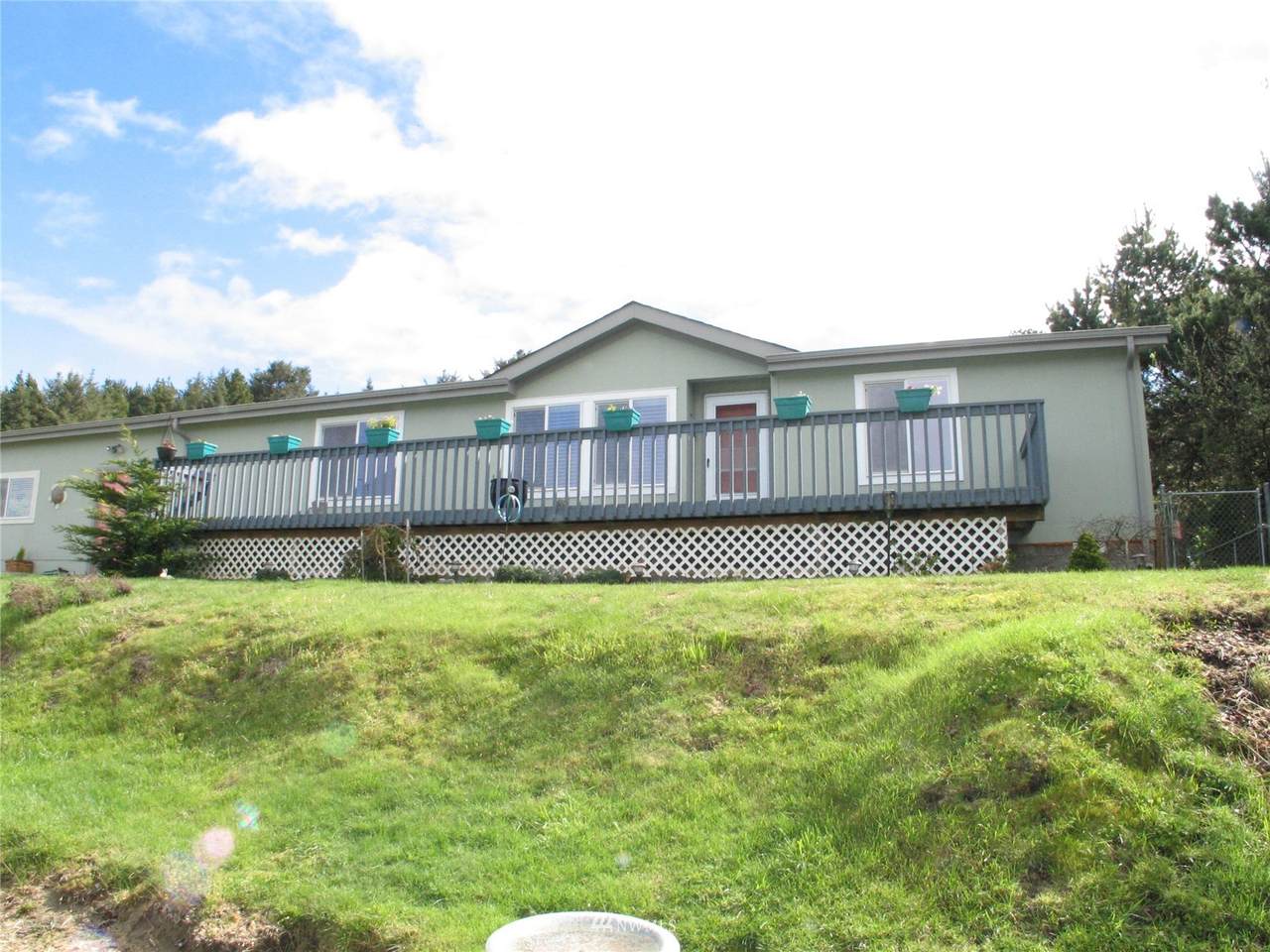 908 338th Street - Photo 1