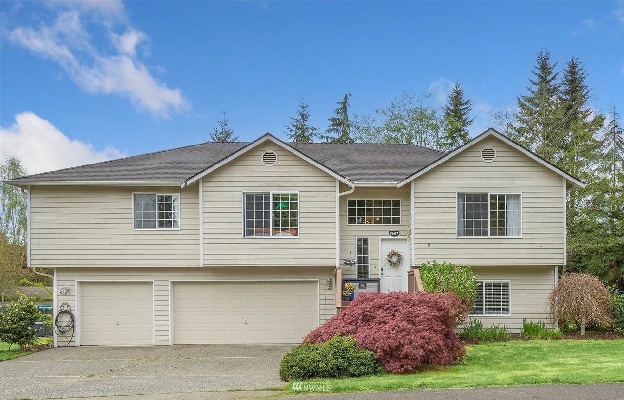 9607 196th Street - Photo 1