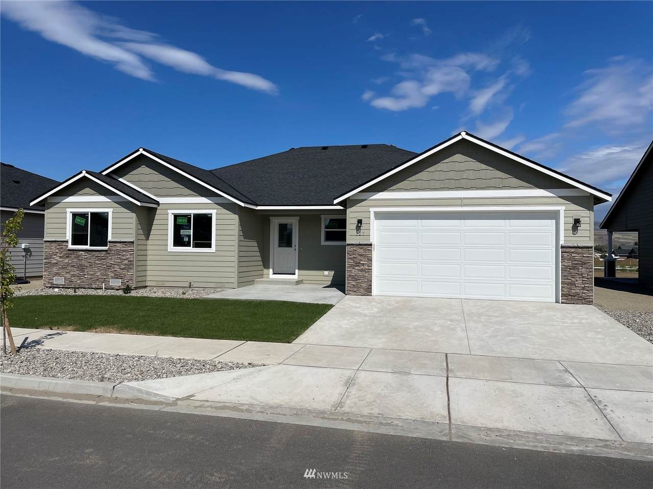 127 Emma Drive - Photo 1