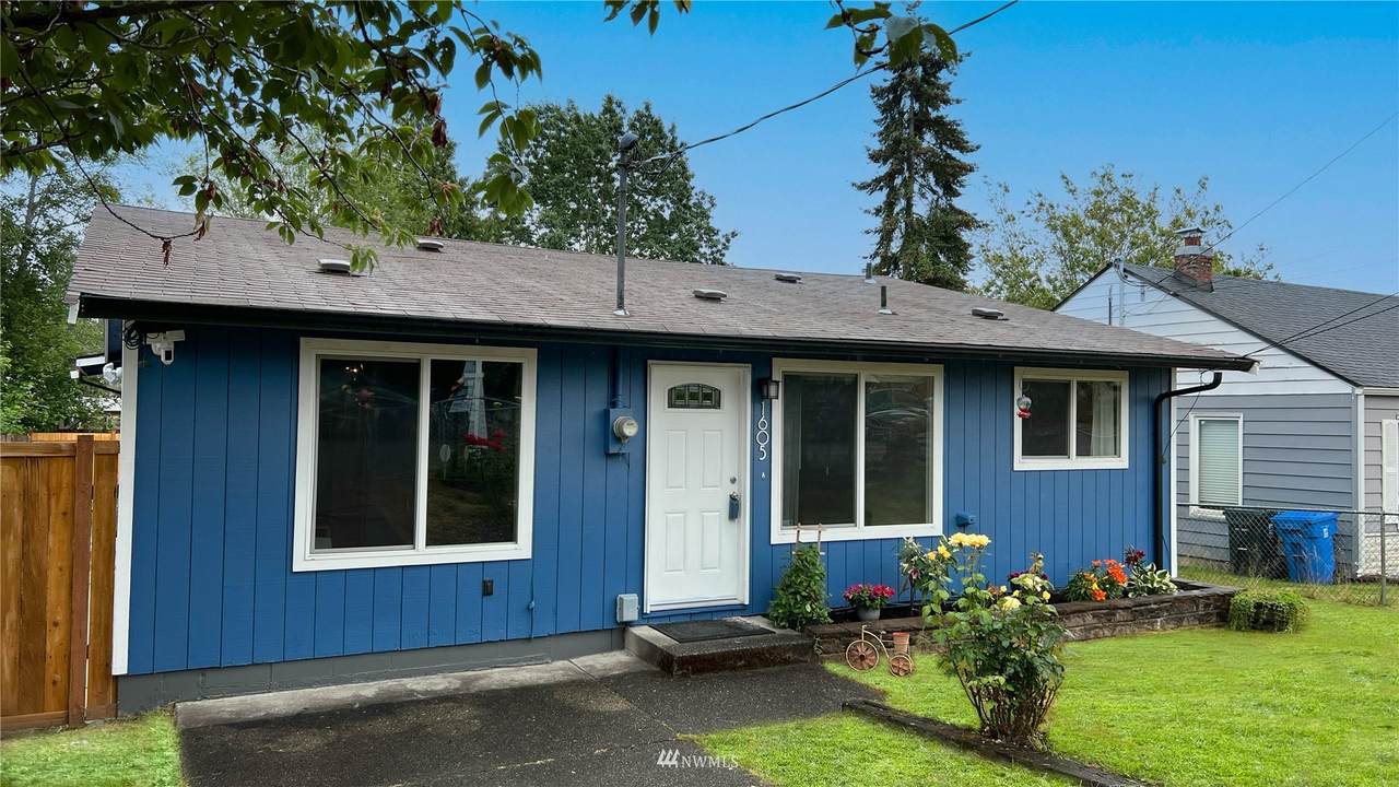 1605 Proctor Street - Photo 1