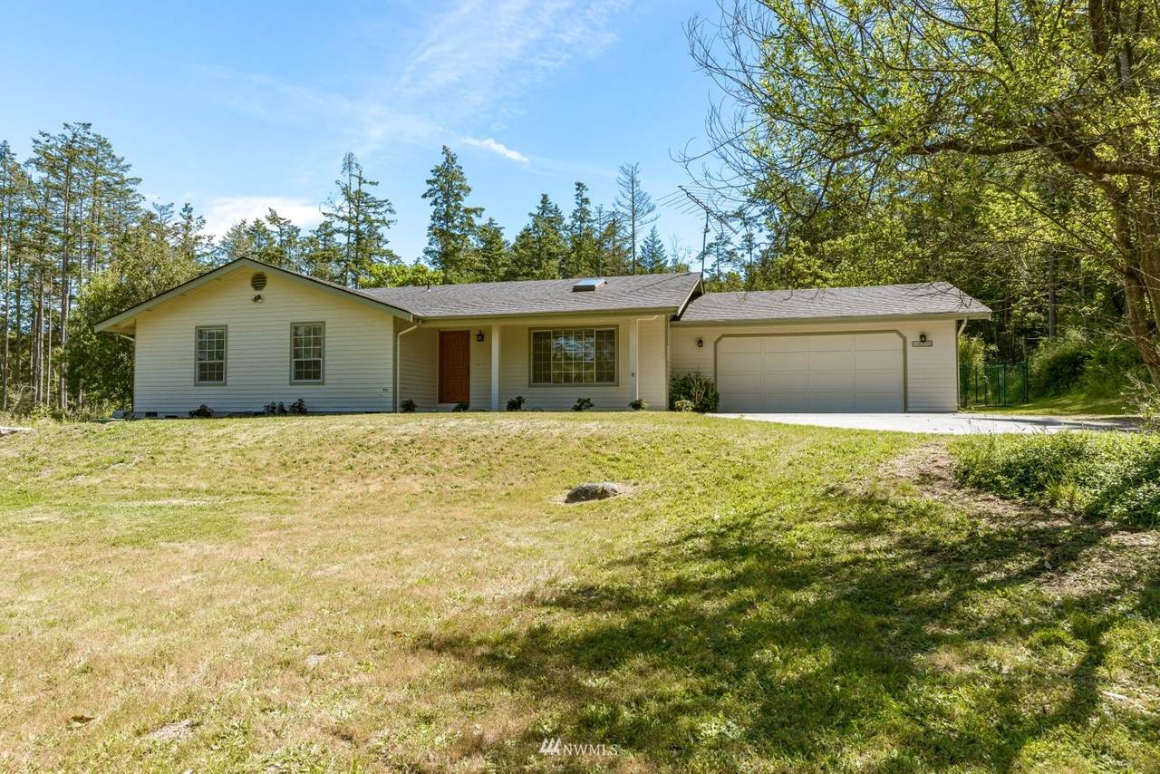1080 Custer Street - Photo 1