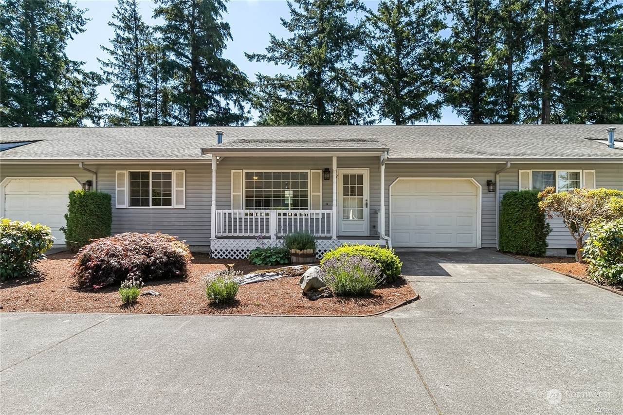 312 2nd Street - Photo 1