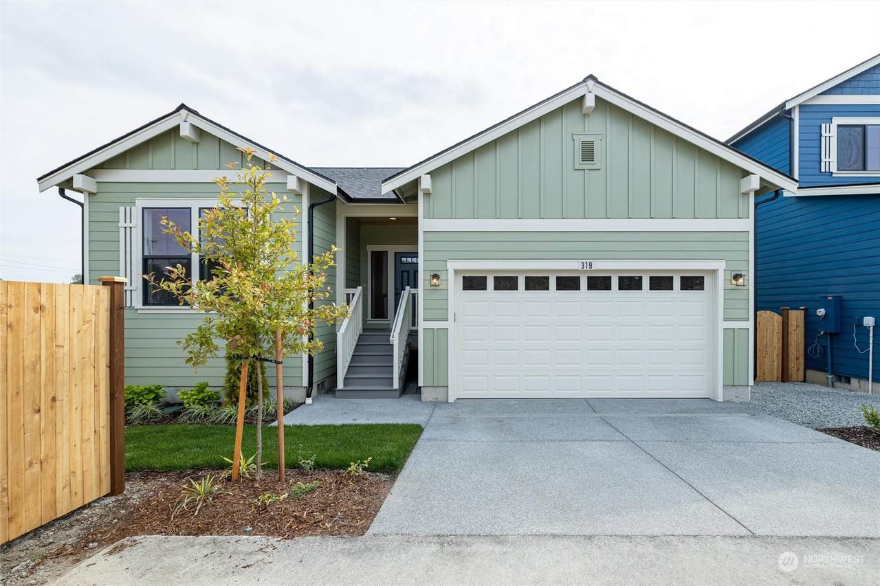 319 Maple Avenue - Photo 1
